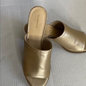 Liz Claiborne Gold Women's Mules